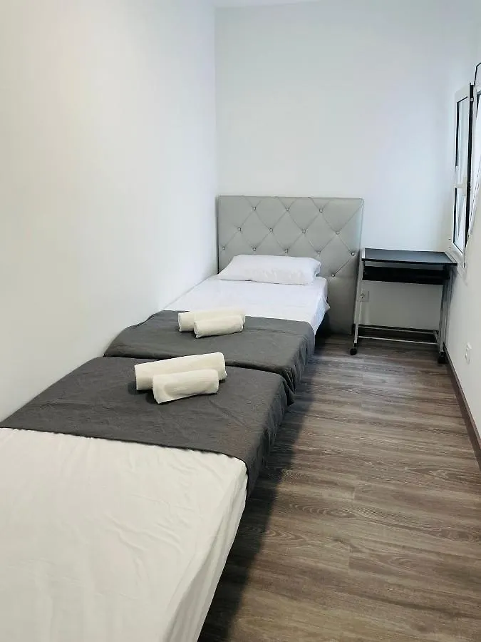 Barca 5 New Beach Apartment Сан-Адриан-де-Бесос
