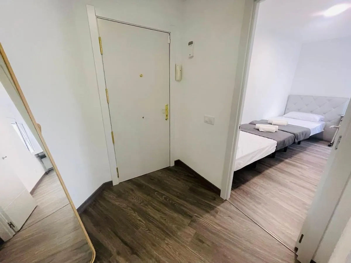 Barca 5 New Beach Apartment Сан-Адриан-де-Бесос