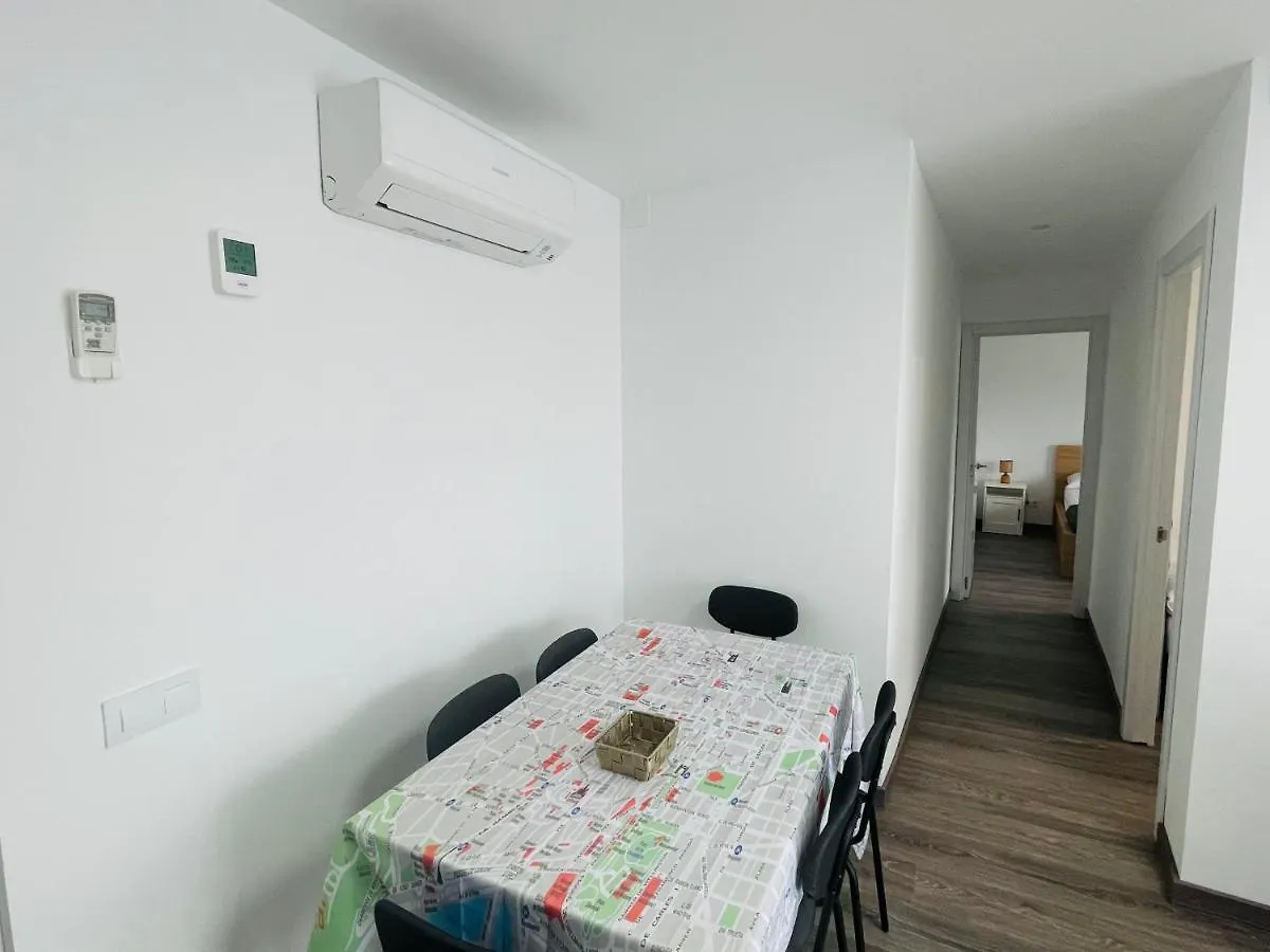 Barca 5 New Beach Apartment Сан-Адриан-де-Бесос 0*,