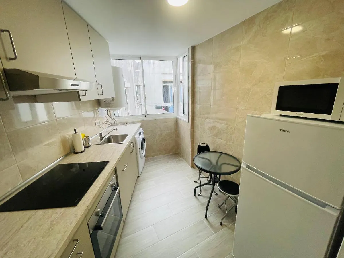 Barca 5 New Beach Apartment Сан-Адриан-де-Бесос Испания