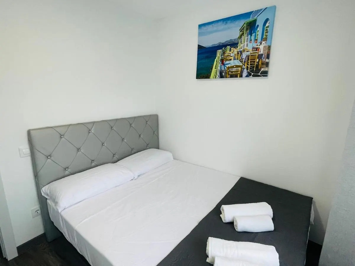 Barca 5 New Beach Apartment Sant Adrià de Besòs